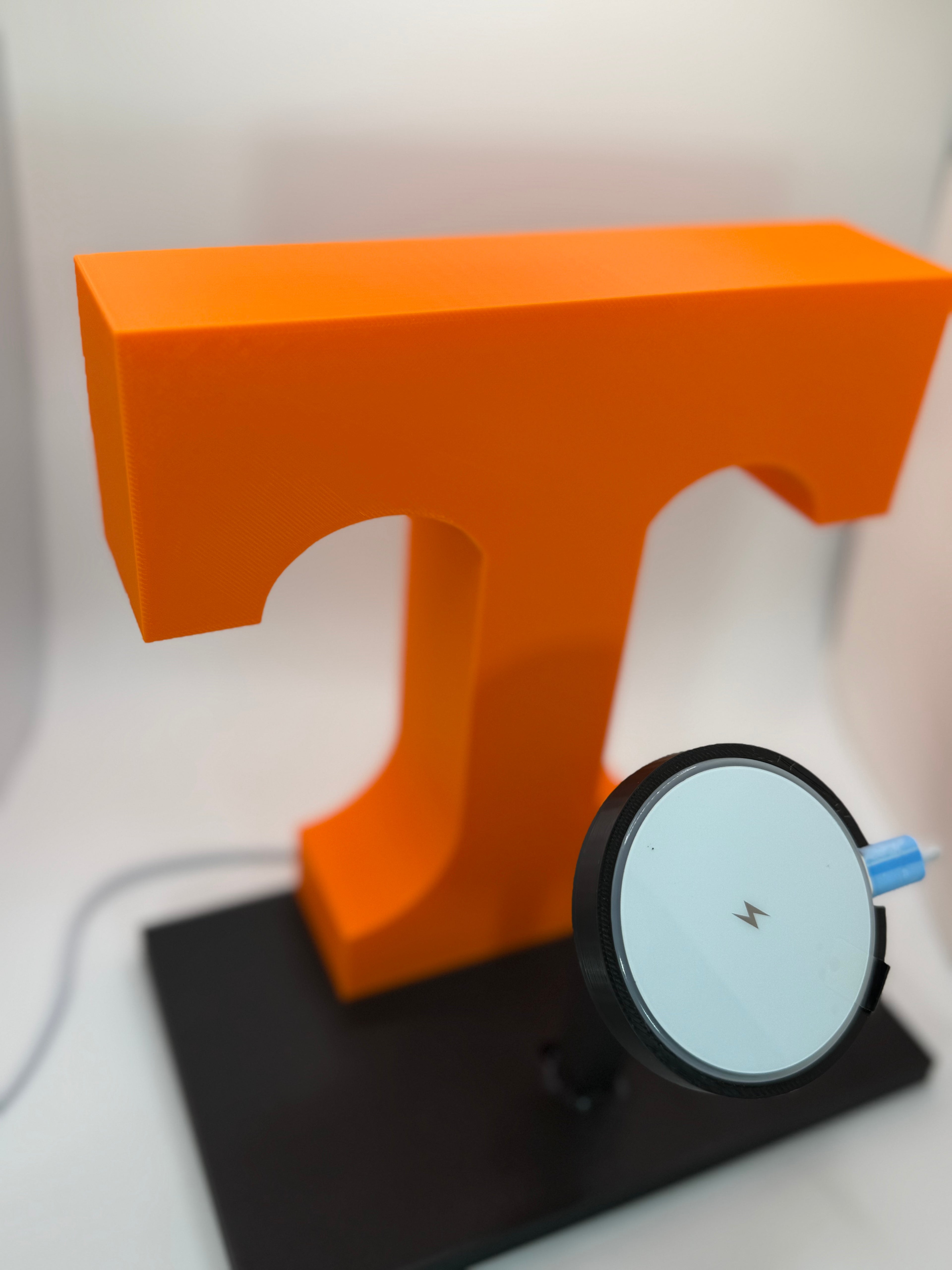 University of Tennessee “Power T” 3D Printed Wireless Charger Stand